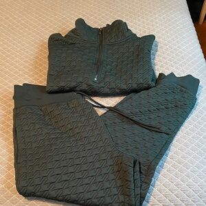 Lou & Grey Houndstooth Green Quilted Women's set size medium